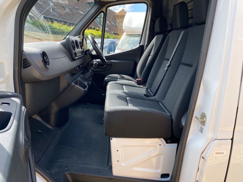 MERCEDES-BENZ SPRINTER