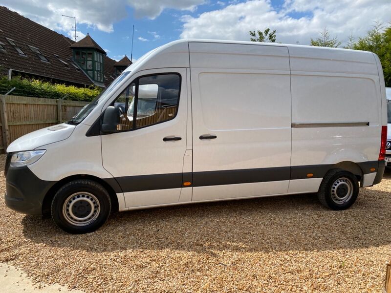 MERCEDES-BENZ SPRINTER