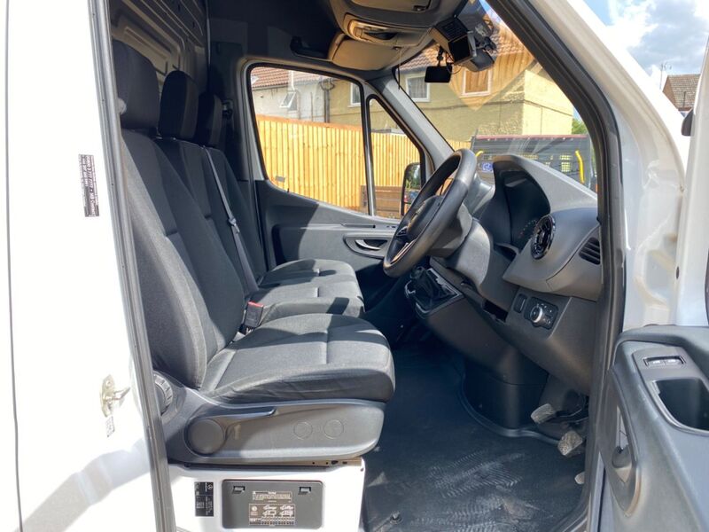 MERCEDES-BENZ SPRINTER