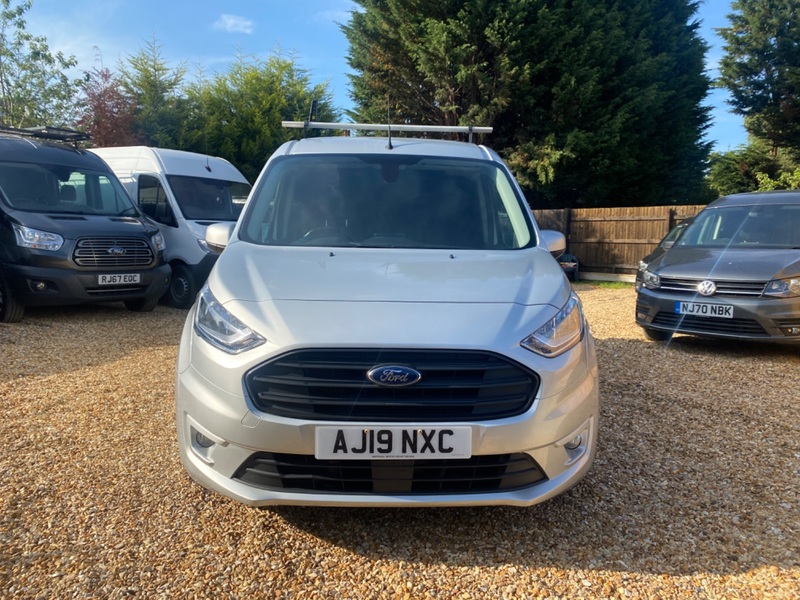 View FORD TRANSIT CONNECT 240 LIMITED TDCI, FSH-APPLE PLAY-REVERSE CAMERA-HEATED SEAT