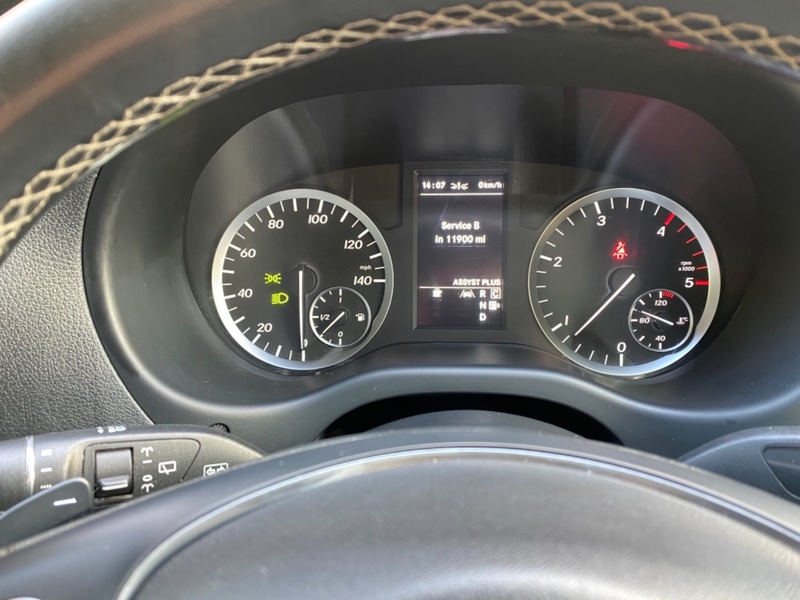 MERCEDES-BENZ VITO