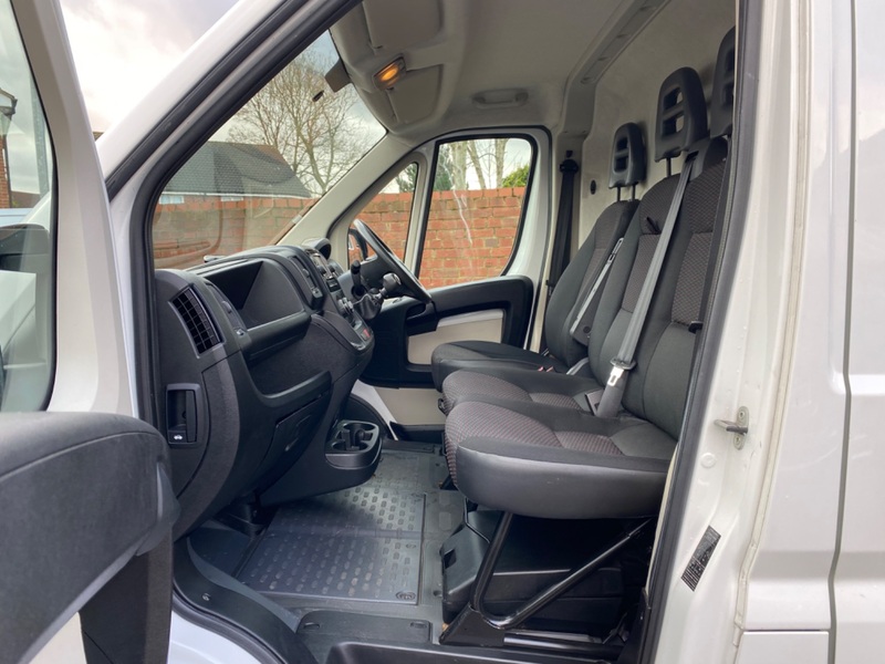 PEUGEOT BOXER