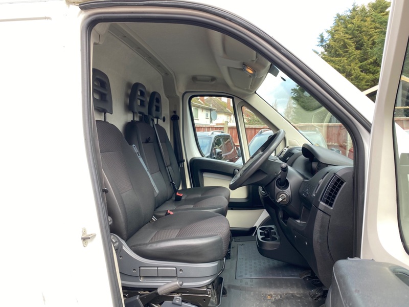 PEUGEOT BOXER