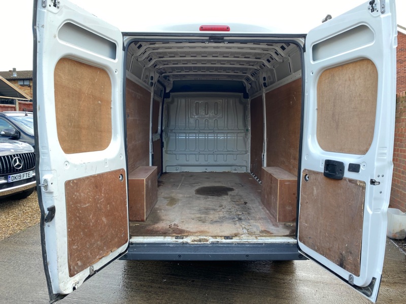 PEUGEOT BOXER