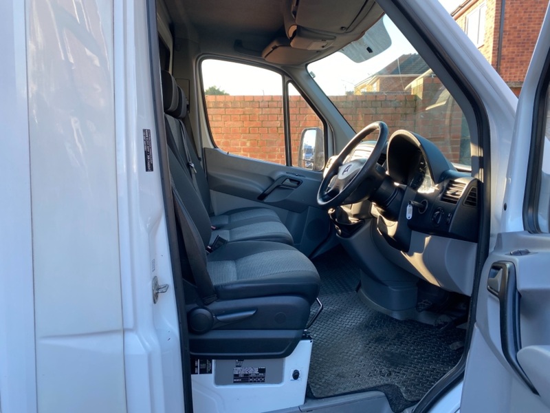 MERCEDES-BENZ SPRINTER