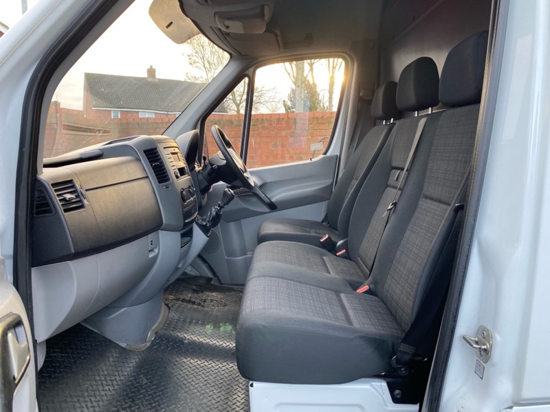 MERCEDES-BENZ SPRINTER