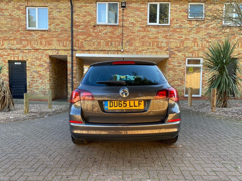 VAUXHALL ASTRA