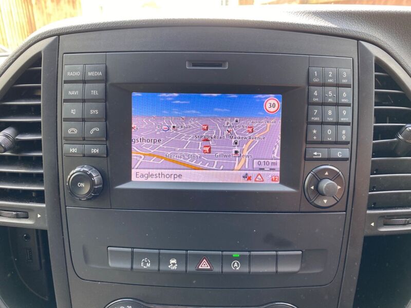 MERCEDES-BENZ VITO
