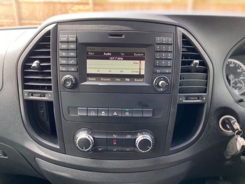 MERCEDES-BENZ VITO