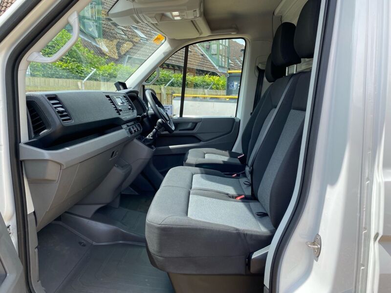 VOLKSWAGEN CRAFTER