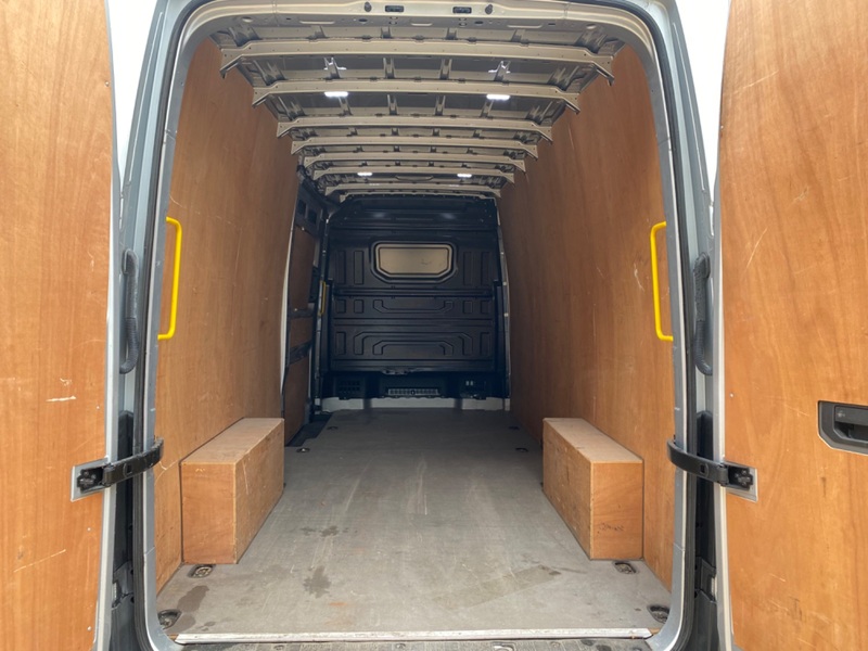 VOLKSWAGEN CRAFTER