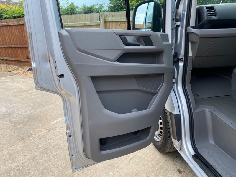 VOLKSWAGEN CRAFTER