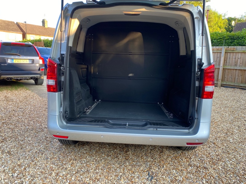 MERCEDES-BENZ VITO