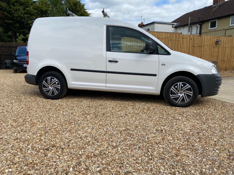 VOLKSWAGEN CADDY