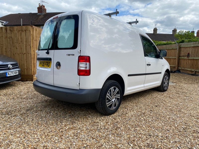 VOLKSWAGEN CADDY