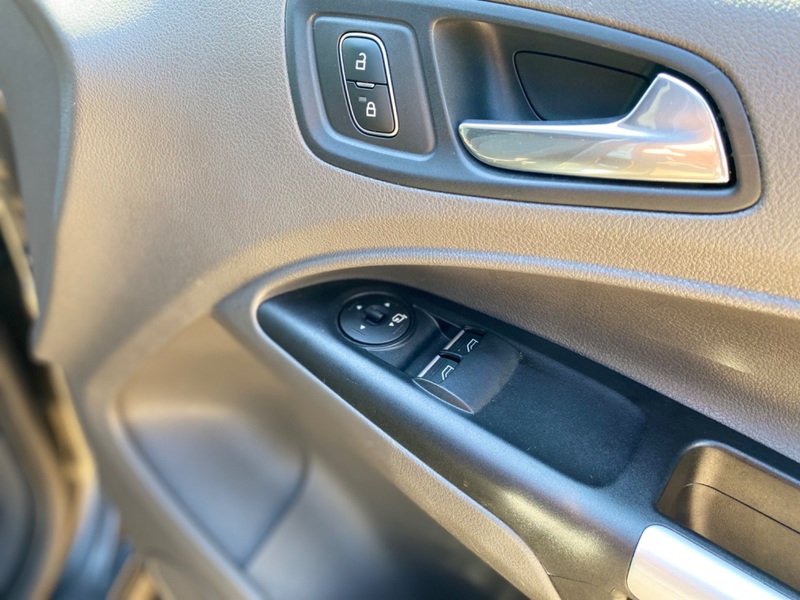 FORD TRANSIT CONNECT