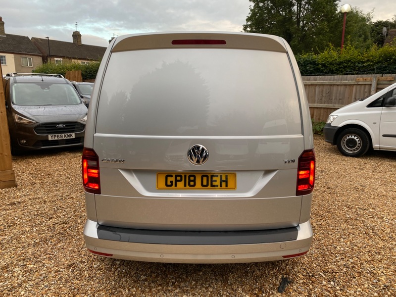 VOLKSWAGEN CADDY