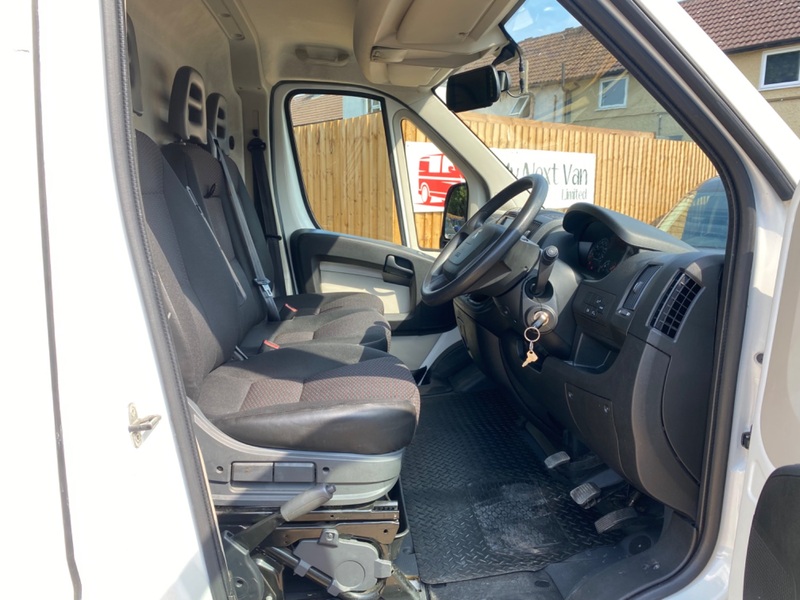 PEUGEOT BOXER