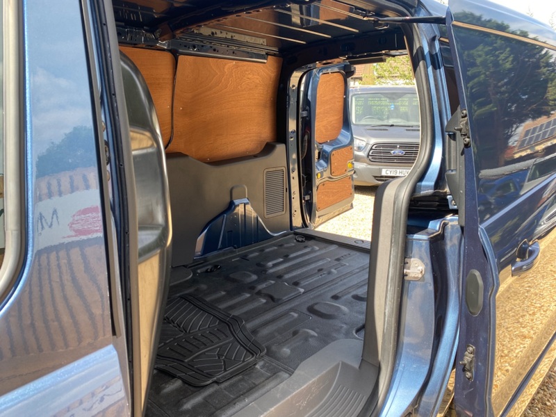 FORD TRANSIT CONNECT