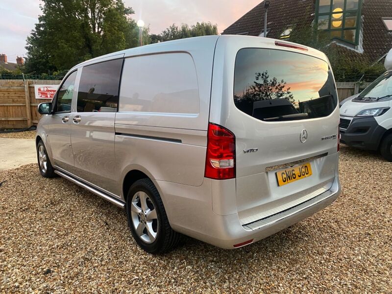 MERCEDES-BENZ VITO