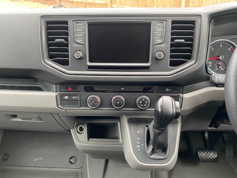 VOLKSWAGEN CRAFTER