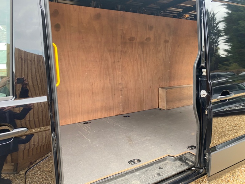 VOLKSWAGEN CRAFTER