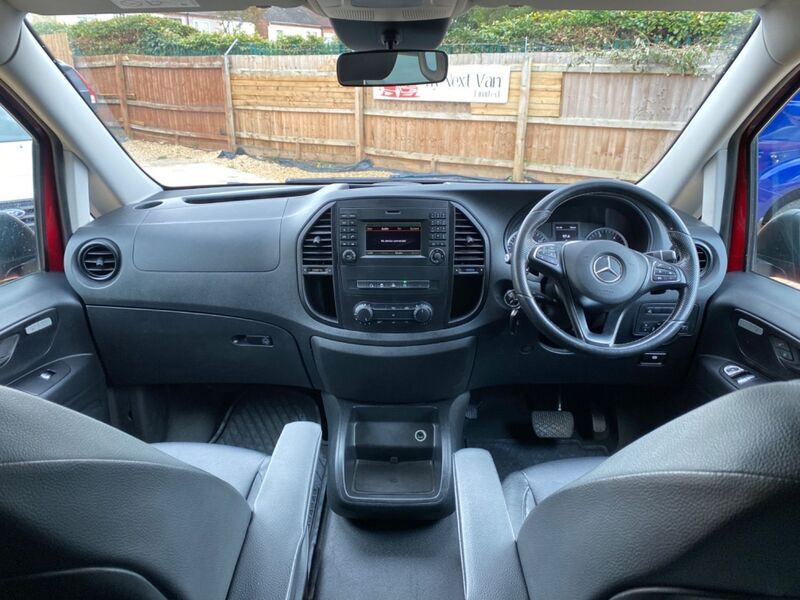 MERCEDES-BENZ VITO