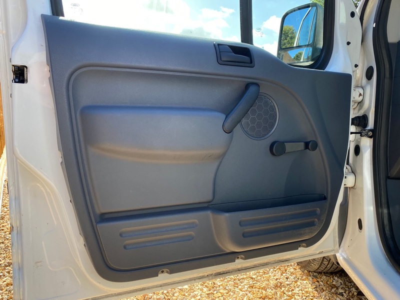FORD TRANSIT CONNECT