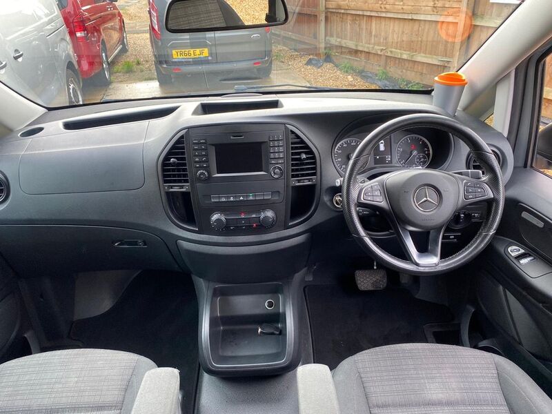 MERCEDES-BENZ VITO
