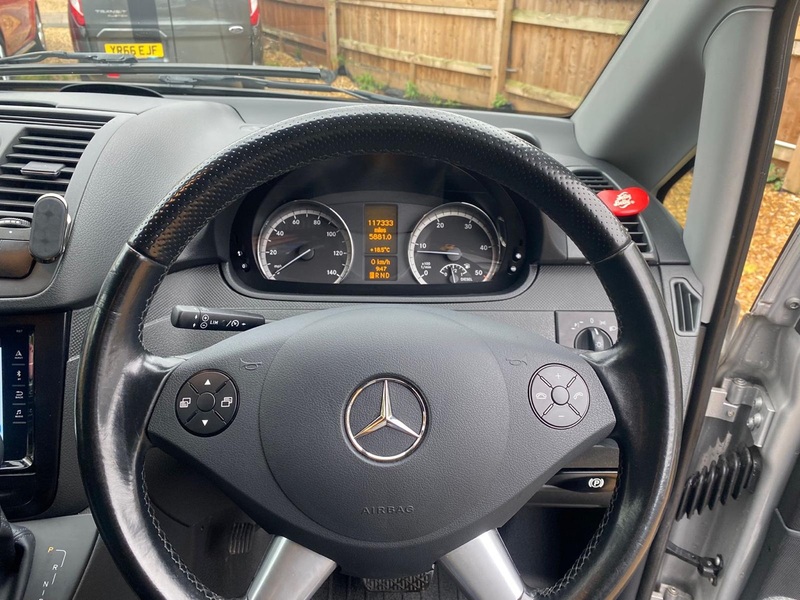 MERCEDES-BENZ VITO
