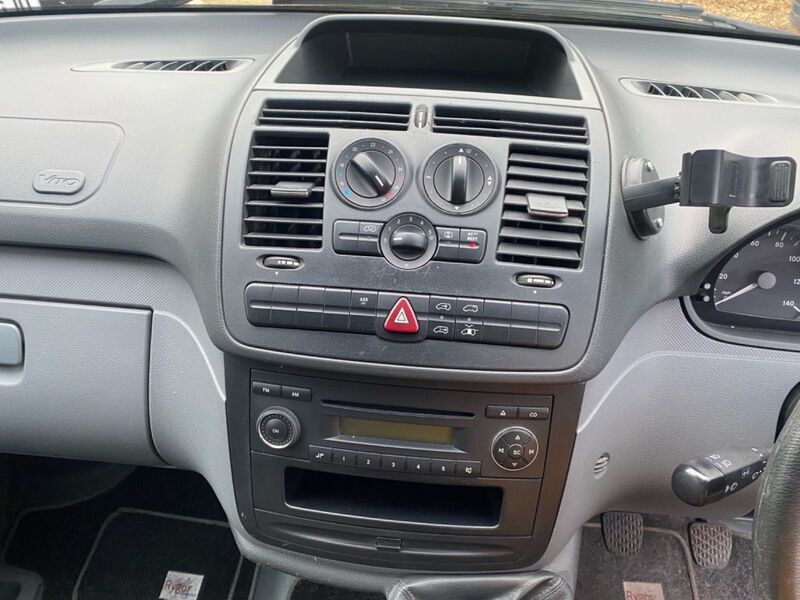 MERCEDES-BENZ VITO