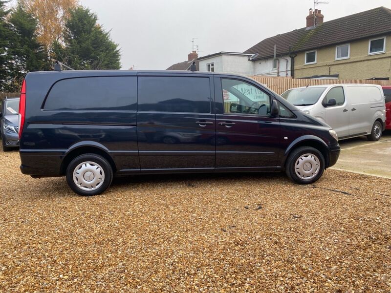 MERCEDES-BENZ VITO