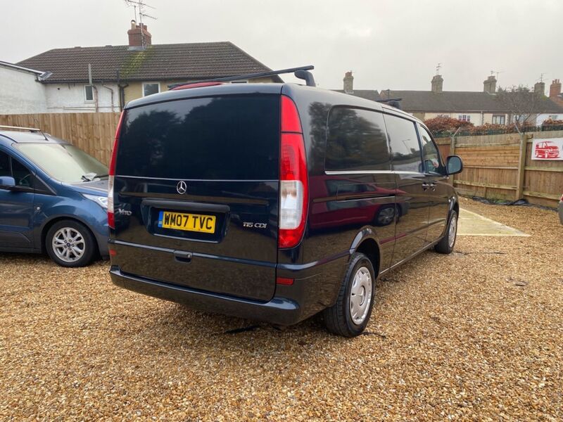 MERCEDES-BENZ VITO