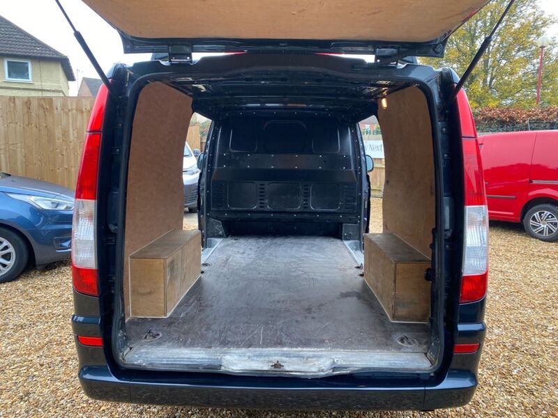 MERCEDES-BENZ VITO