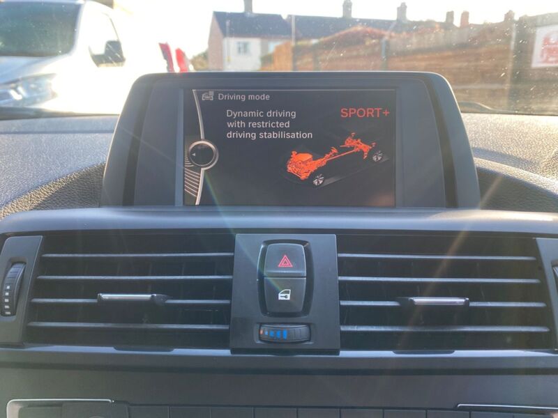 BMW 1 SERIES