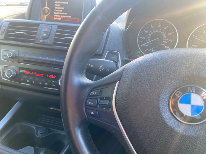 BMW 1 SERIES