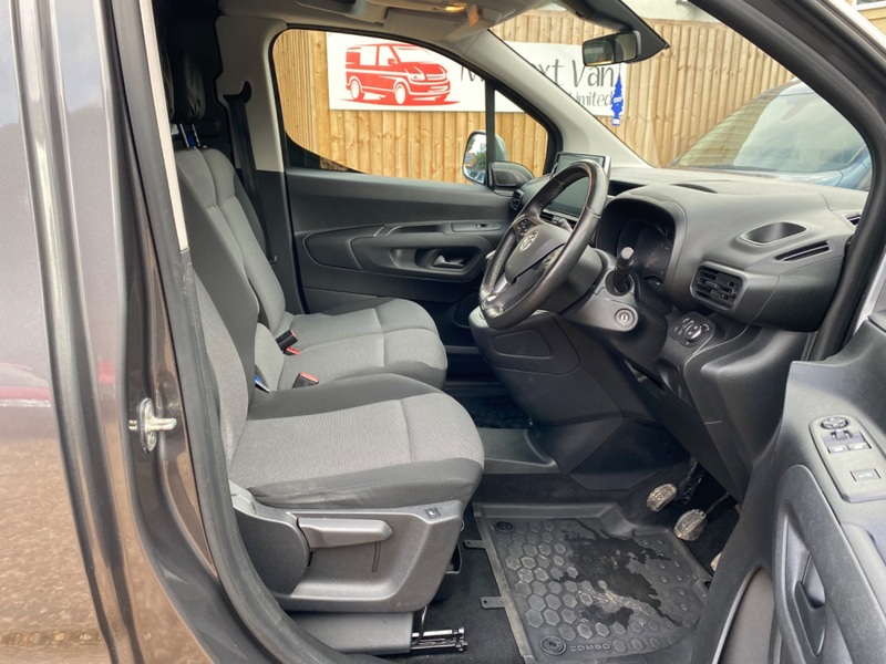 VAUXHALL COMBO