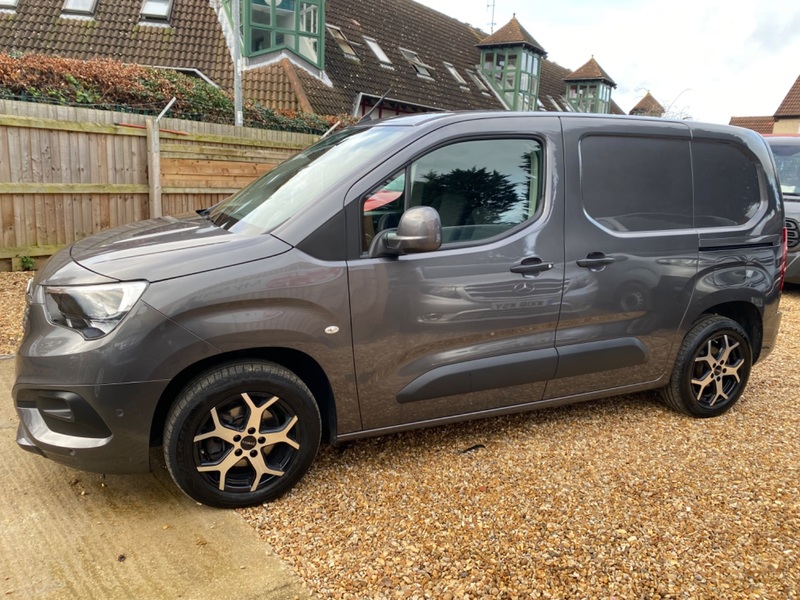 VAUXHALL COMBO