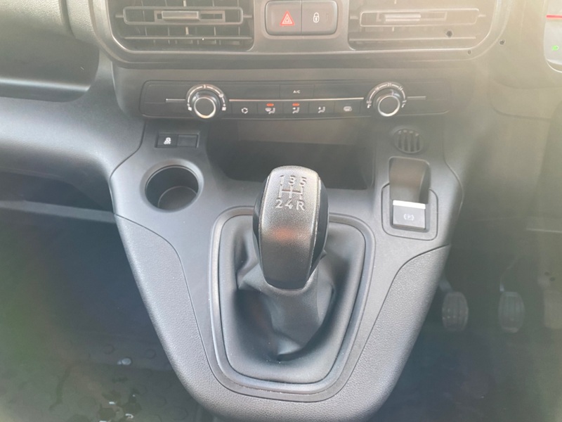 VAUXHALL COMBO