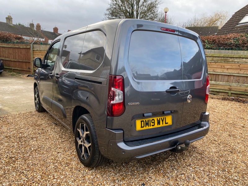 VAUXHALL COMBO