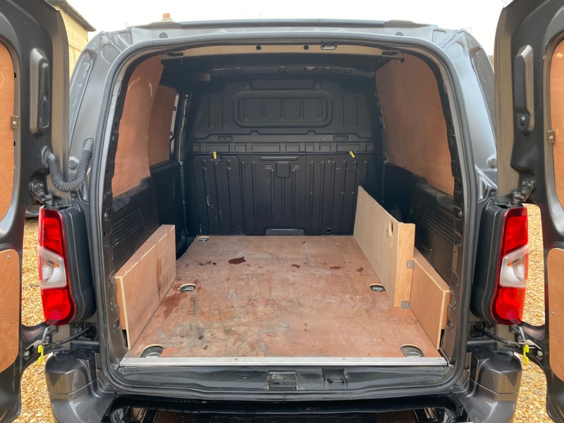 VAUXHALL COMBO
