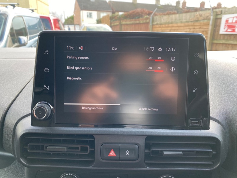 VAUXHALL COMBO