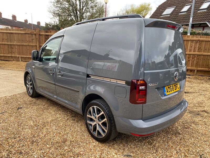 VOLKSWAGEN CADDY