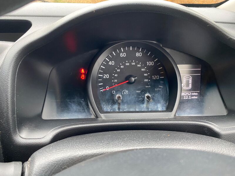 NISSAN NV200