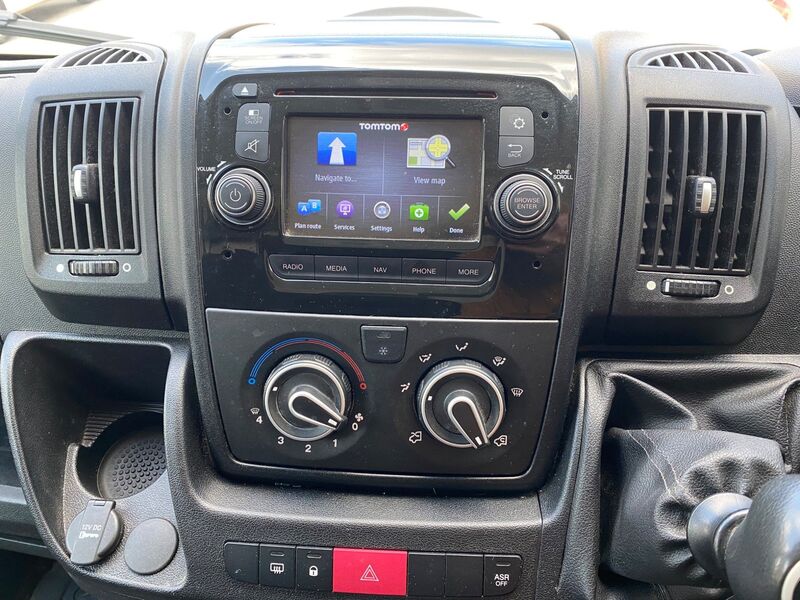 PEUGEOT BOXER