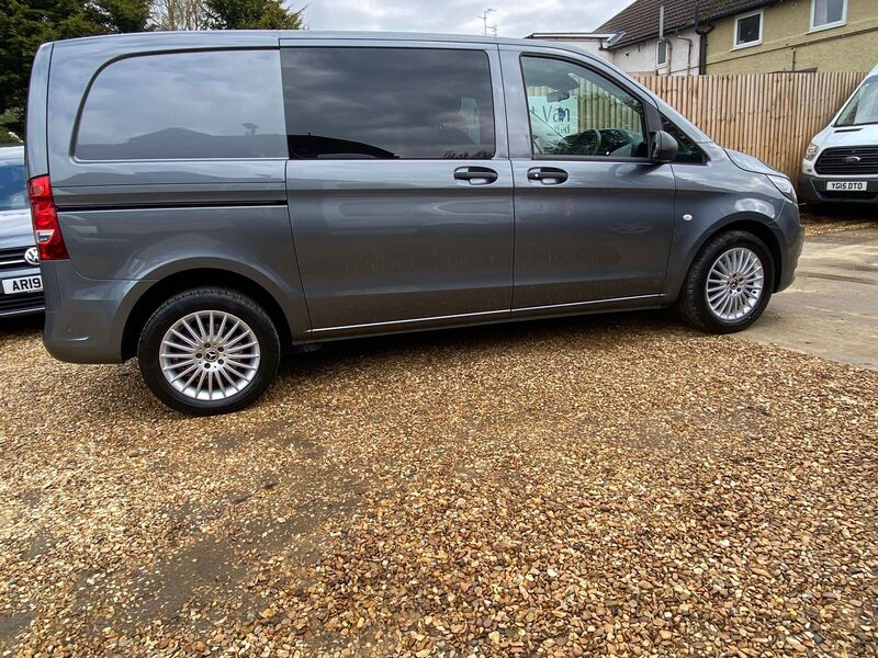MERCEDES-BENZ VITO