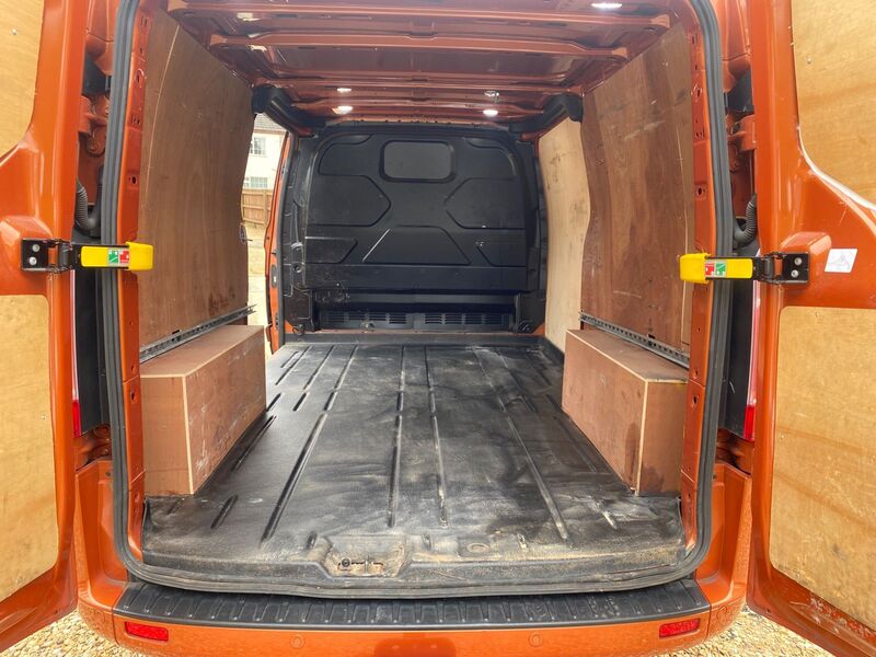 FORD TRANSIT CUSTOM