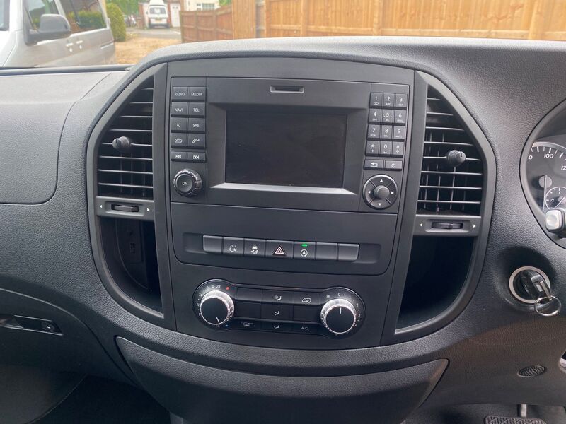 MERCEDES-BENZ VITO