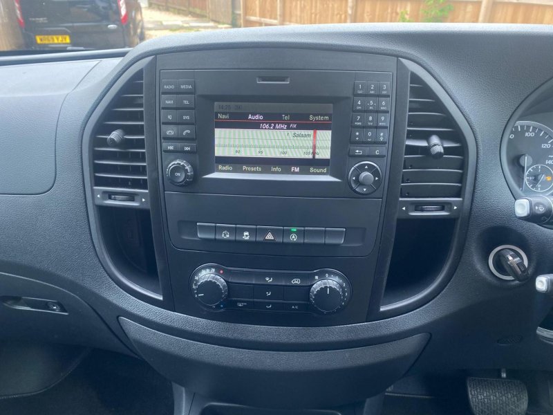 MERCEDES-BENZ VITO