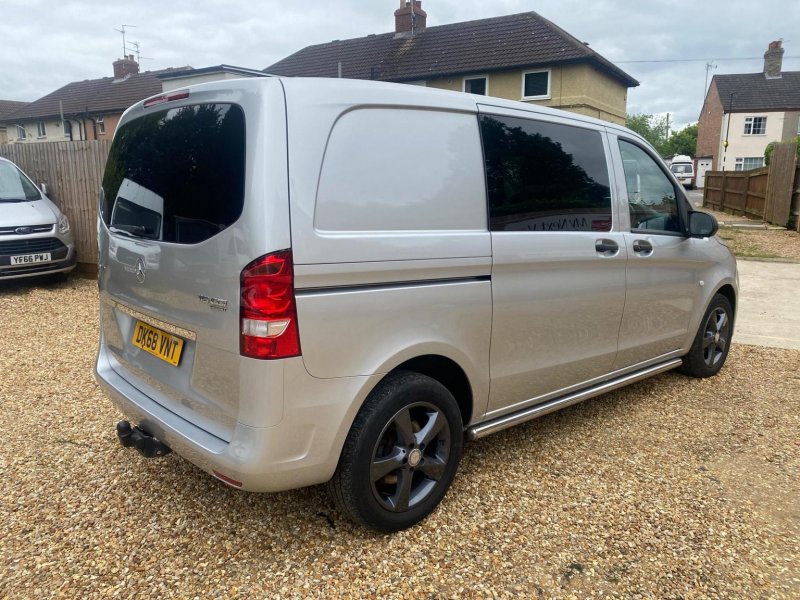 MERCEDES-BENZ VITO